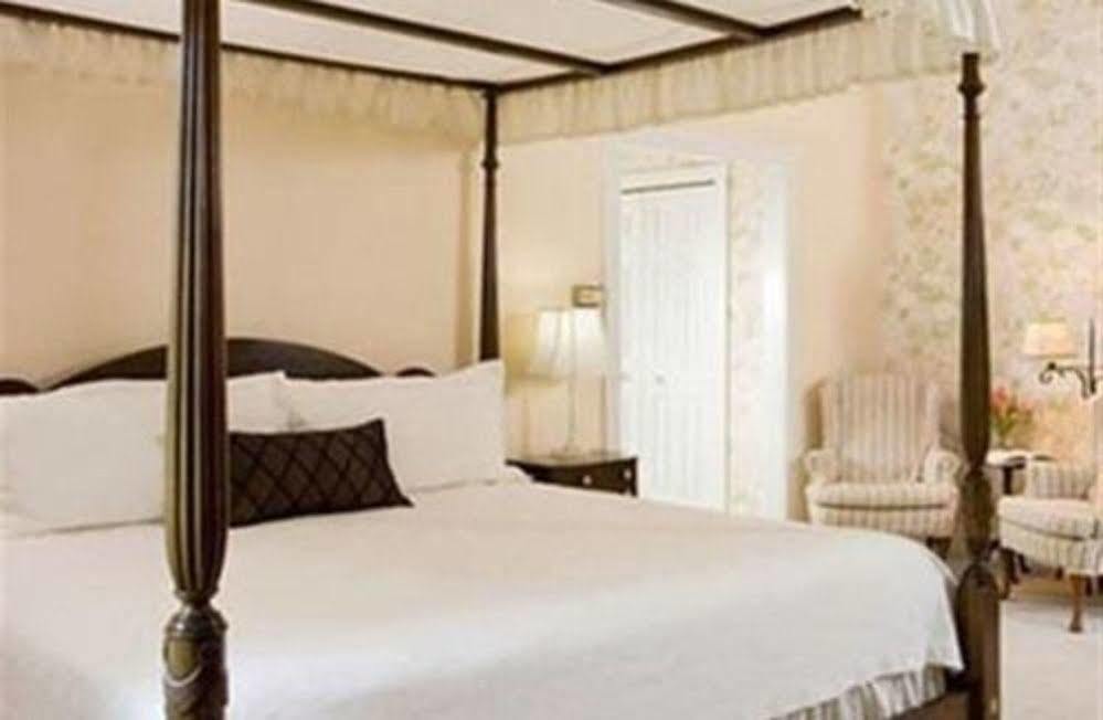 Fairville Inn Chadds Ford Exterior foto